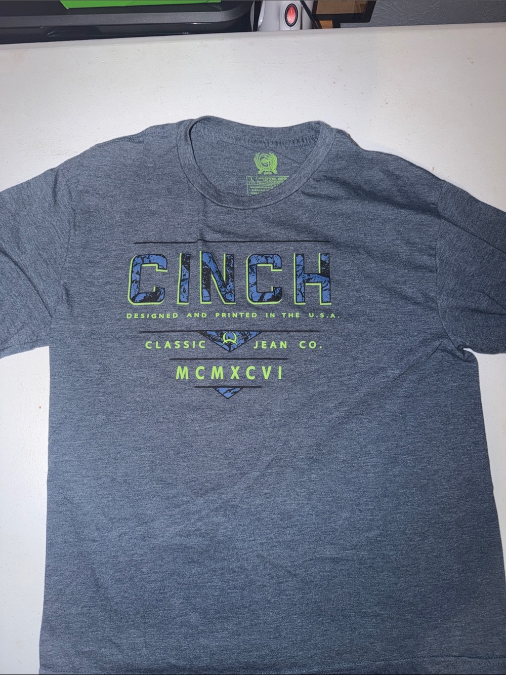 Cinch Gray Short Sleeve Tee with Lime Graphic